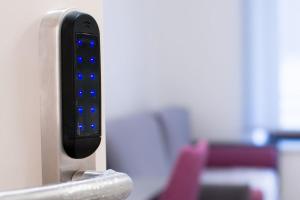 Deluxe Doppel-/Zweibettzimmer mit Balkon