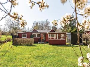 One-Bedroom Holiday Home in Holbak