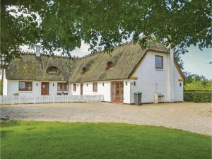 Five-Bedroom Holiday Home in Norre Nebel, Nyaralók - Nørre Nebel