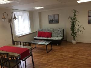 Old Town Apartments R11