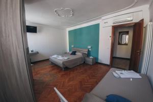 Standard Triple Room room in Residenza al Castello