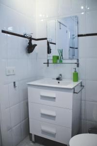 Apartamento céntrio, Teatro