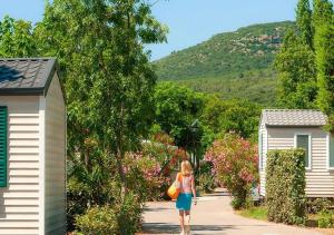 Maisons de vacances Mobile Home tout confort Sarah : photos des chambres