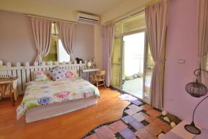 Phòng Giường Đôi Có Ban Công (Double Room with Balcony)