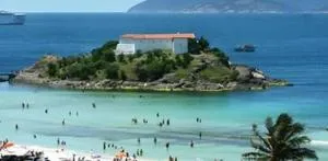 Temporada em Cabo Frio - Škorak