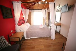 Deluxe Double Room with Balcony and Sea View