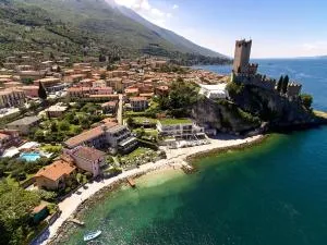 Hotel Castello Lake Front - Brenzone sul Garda