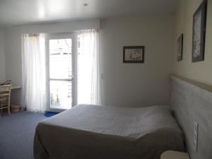Hotels Hotel du Petit Matelot : photos des chambres
