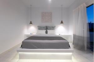 Gaia lux inn Milos Greece