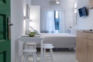 Gaia lux inn Milos Greece