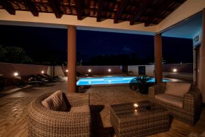 Villa Komel with Pool 
