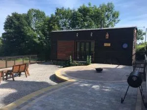 Gorestown Glamping Chalets - 阿马
