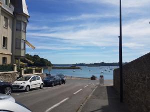 Appartements Logement entier Saint Malo vue mer, proche FERRY, commerces et plage Solidor 50 m : photos des chambres