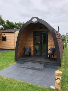 Wood Lodge room in Camping Ginsterveld