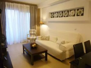 Apartamento con piscina - Garrucha