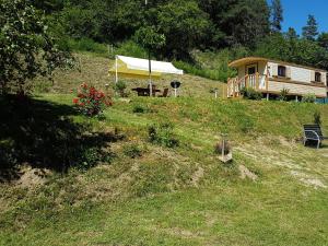 Campings La Roulotte des Bords de l'Ance : photos des chambres