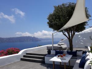 Chelidonia Luxury Suites Santorini Greece