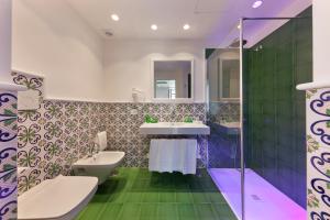 Classic Quadruple Room with Terrace room in La Casa dell'Orologio