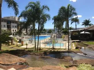 Flat em Resort incrivel a 10 min da Esplanada, STF e PGR - 巴西利亚