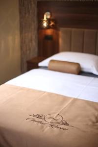 Central Luxury Rooms