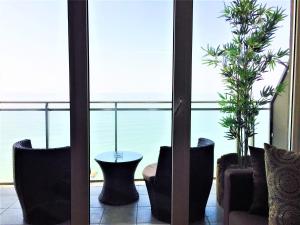 Seafront Suites 17