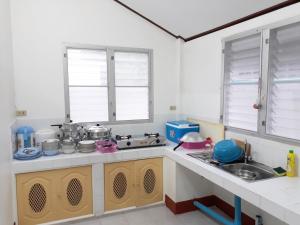 Mae Rampung Beach House คาราโอเกะและสระเด็ก