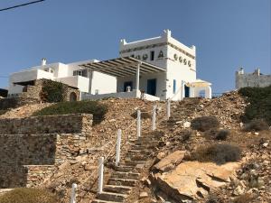 George's Traditional House Antiparos Greece