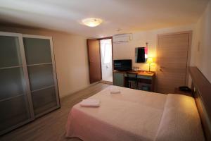 Double or Twin Room room in Hotel Rex