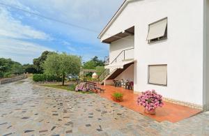 Apartment & Room Tanja 1552