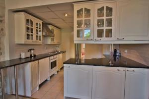 Dream Stay - Old Town Church View Apartment with Sauna