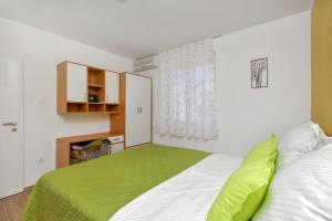 Sun&Sea 4 stars apartment