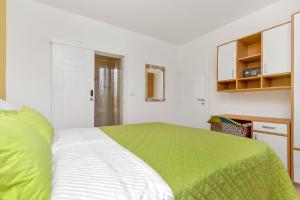 Sun&Sea 4 stars apartment