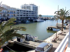 3 hvězdičkový chata Villa d'architecte vue port à 2 pas de la plage Le Grau-du-Roi Francie