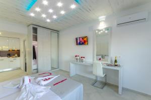 FTELIA LUXURY STUDIO ''QUATTRO'' Skiathos Greece