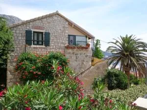 Apartments Peric - Igrane