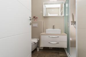 Villa Star 1 luxury apartment with a pool