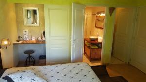 B&B / Chambres d'hotes La Minaudiere : photos des chambres