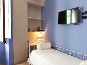 Studio with Kitchenette