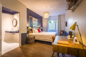 Hotels The Originals Boutique, Hotel Le Londres, Saumur (Qualys-Hotel) : photos des chambres