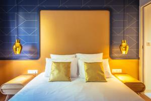 Comfort Double or Twin Room room in The Originals Boutique Hôtel Le Londres Saumur (Qualys-Hotel)
