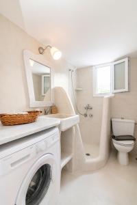 Didymes Studios Tinos Greece