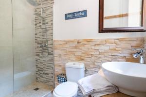 B&B / Chambres d'hotes Lyon Mon Amour B&B : Chambre Double avec Salle de Bains Privative