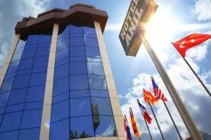 阿尼尔酒店 - Dereçiflik