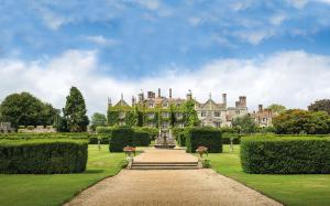 4 gwiazdkowy hotel Eastwell Manor, Champneys Hotel & Spa Ashford Wielka Brytania