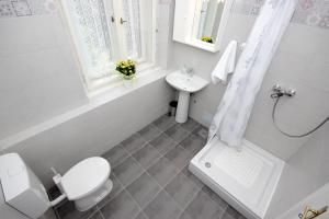 Apartment in the top center of old town