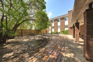 HI Edmonton - Hostel