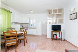 Classy Apartment Center