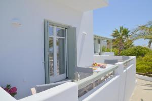 Chaido Studios Milos Greece