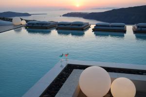 Santorini's Balcony Art Houses Santorini Greece