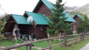 Log House Durmitor